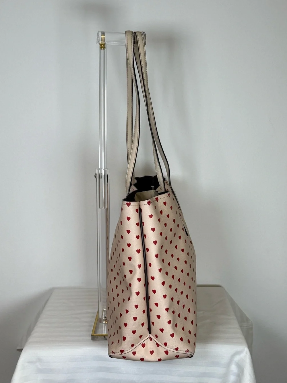 Kate Spade New York ‘All Day Hearts’ Large Tote Open Top Design Leather Straps